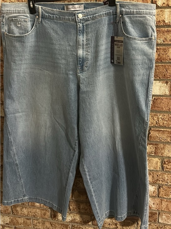 Gloria Vanderbilt Denim - Women’s Size 24W Gloria Vanderbilt Wide Leg Crop Jeans